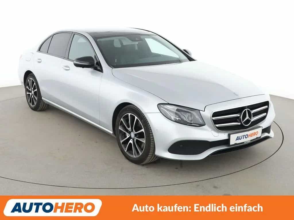 Mercedes-Benz E-Class 350 d Avantgarde Aut.*LED*NAVI*TEMPO*PDC*SHZ* 10/2016-photo-4