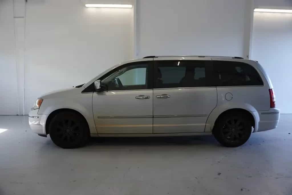 Chrysler Grand Voyager 3,8I LIMITED AUT. 03/2009-photo-1