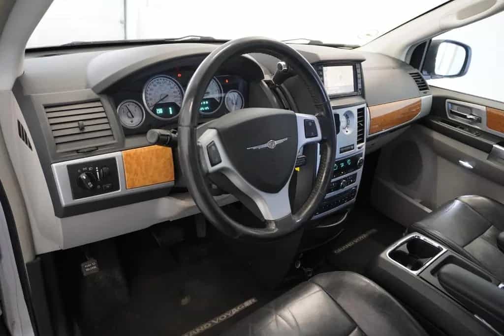 Chrysler Grand Voyager 3,8I LIMITED AUT. 03/2009-photo-13