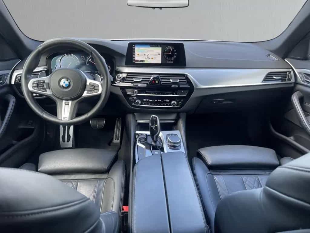 BMW 5 Series 520 d touring M Sport AHK LED LEDER Sitzlüftung 04/2018-photo-23