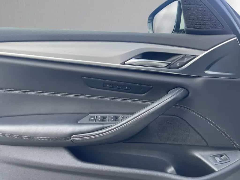 BMW 5 Series 520 d touring M Sport AHK LED LEDER Sitzlüftung 04/2018-photo-28