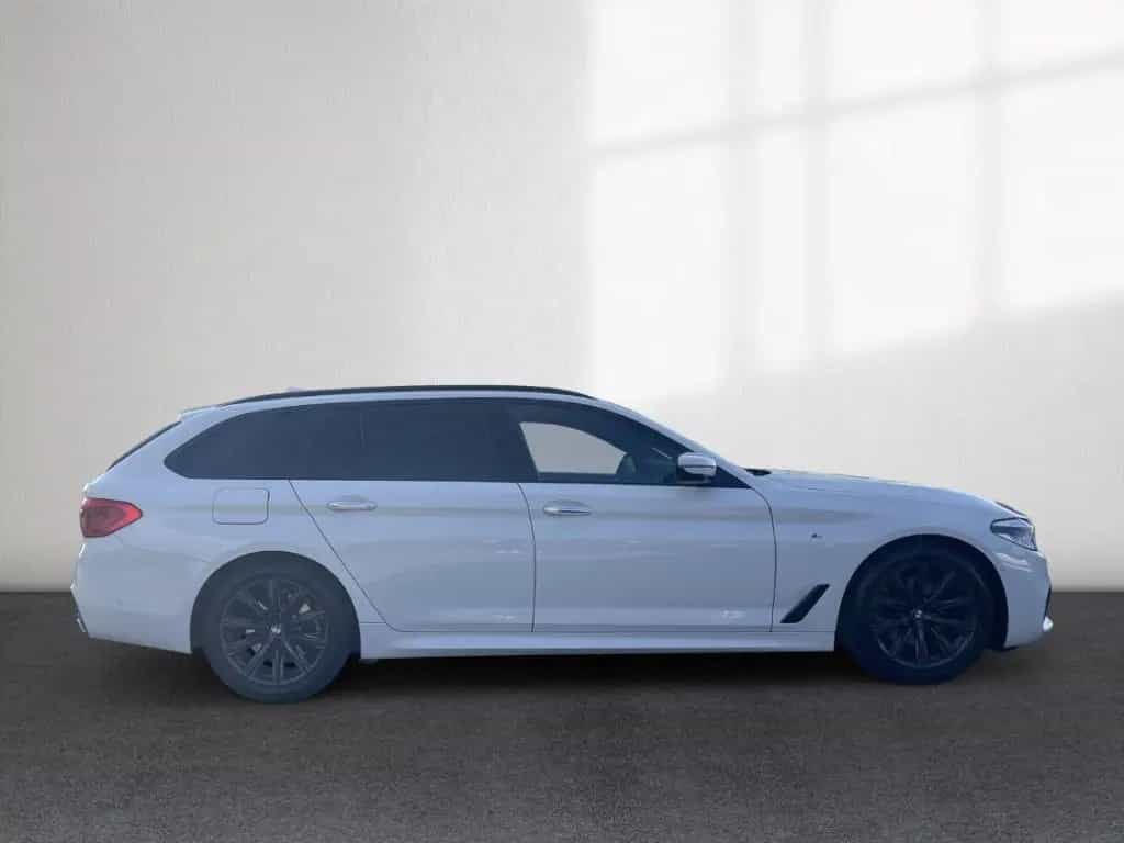 BMW 5 Series 520 d touring M Sport AHK LED LEDER Sitzlüftung 04/2018-photo-5