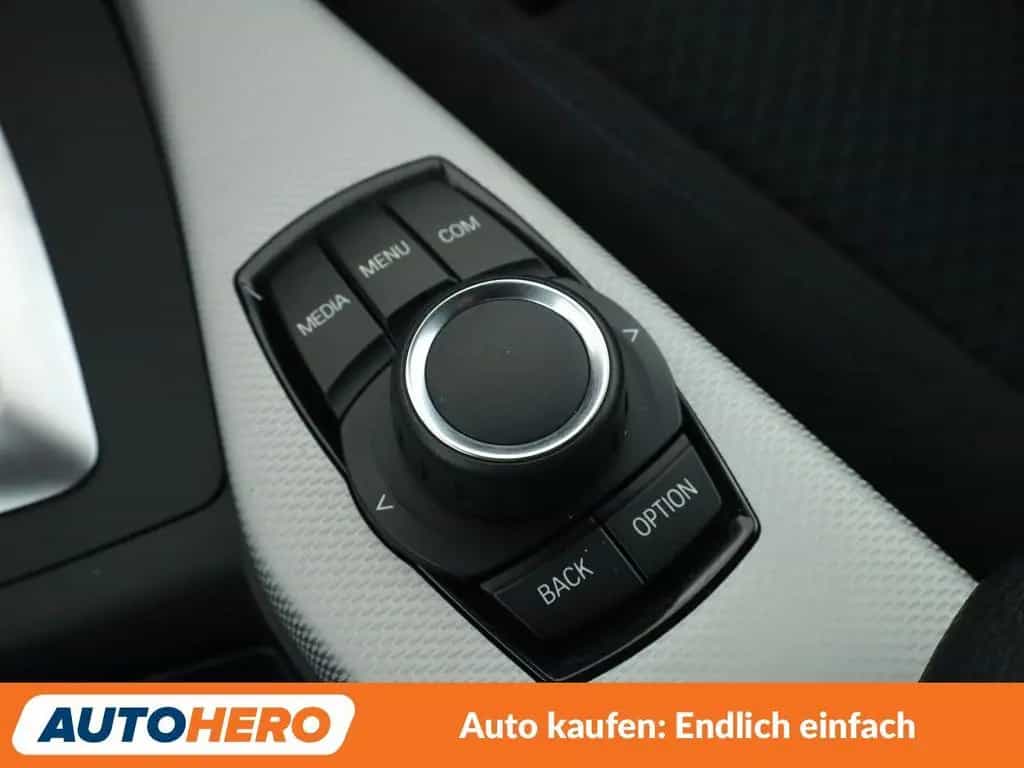 BMW 118 i M Sport Aut.*LED*PDC*SHZ*TEMPO*ALU* 03/2018-photo-24