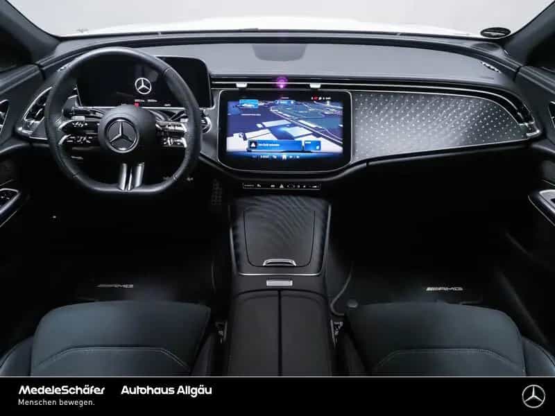 Mercedes-Benz E 220 d AMG Night 20" Fahr-Assi Pano AHK 360° 01/2025-photo-5