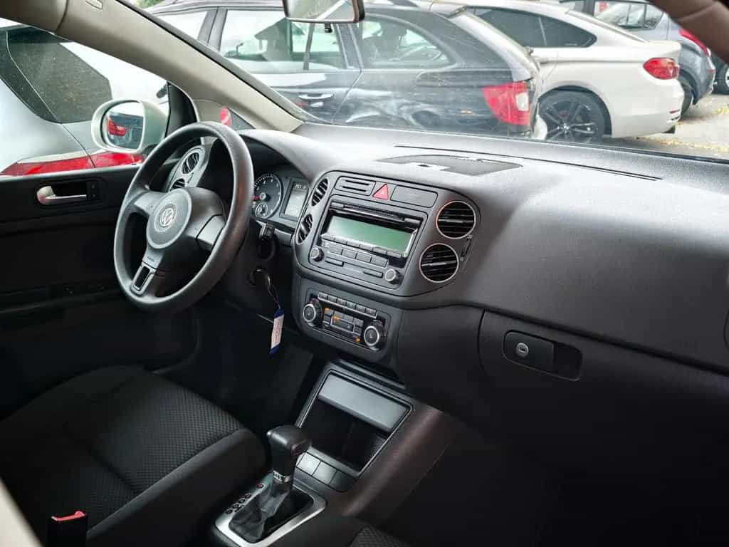 Volkswagen Golf Plus VI Trendline TÜV 02/2028 11/2010-photo-20