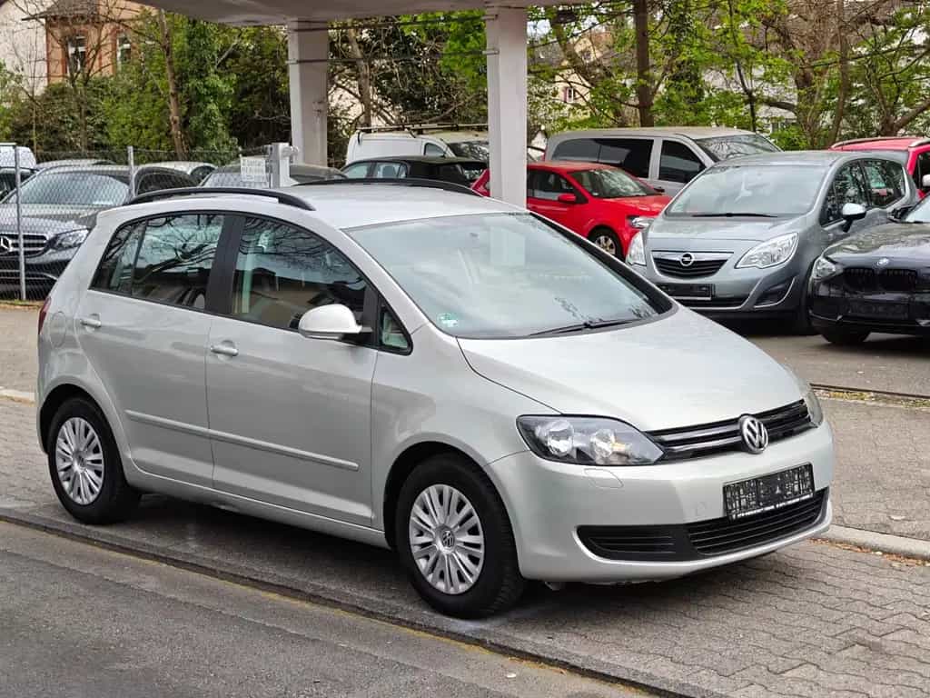 Volkswagen Golf Plus VI Trendline TÜV 02/2028 11/2010-photo-21