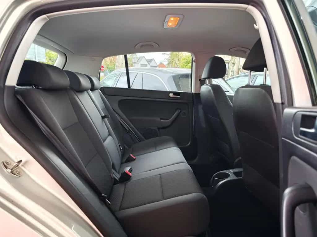 Volkswagen Golf Plus VI Trendline TÜV 02/2028 11/2010-photo-23