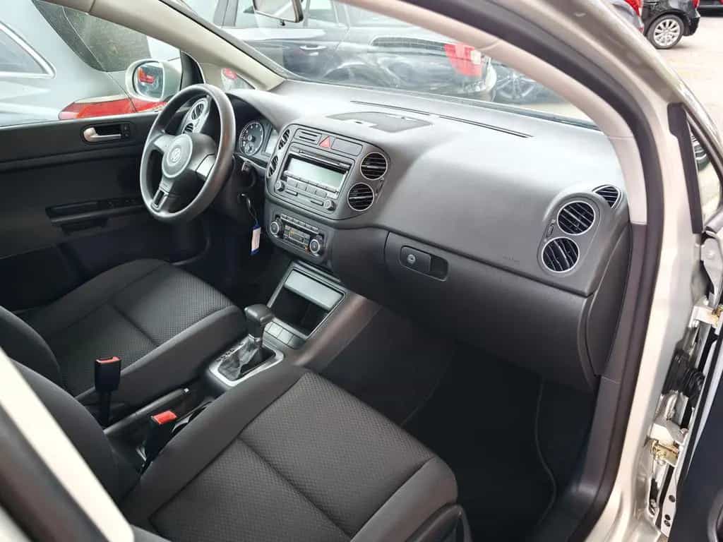 Volkswagen Golf Plus VI Trendline TÜV 02/2028 11/2010-photo-25