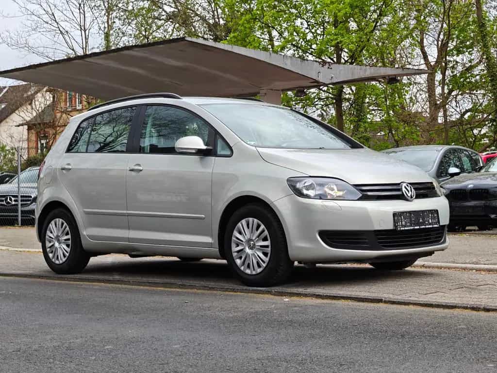 Volkswagen Golf Plus VI Trendline TÜV 02/2028 11/2010-photo-33