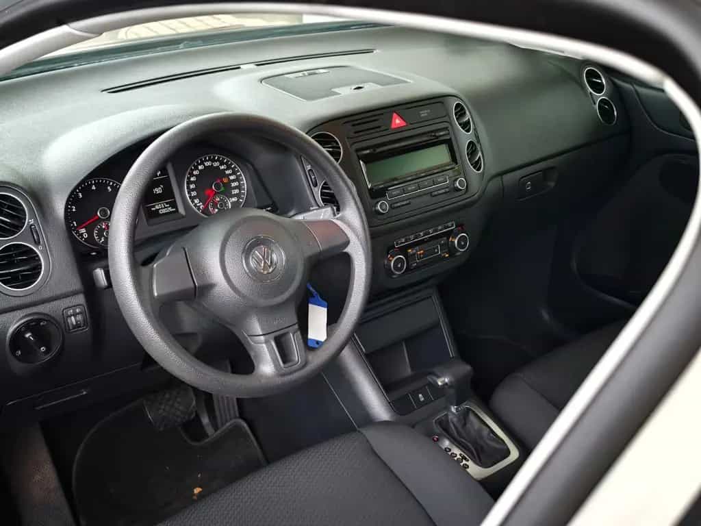 Volkswagen Golf Plus VI Trendline TÜV 02/2028 11/2010-photo-7