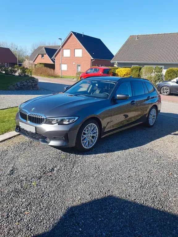 BMW 320 d Touring Sport Line Automatik Sport Line 10/2020-photo-2
