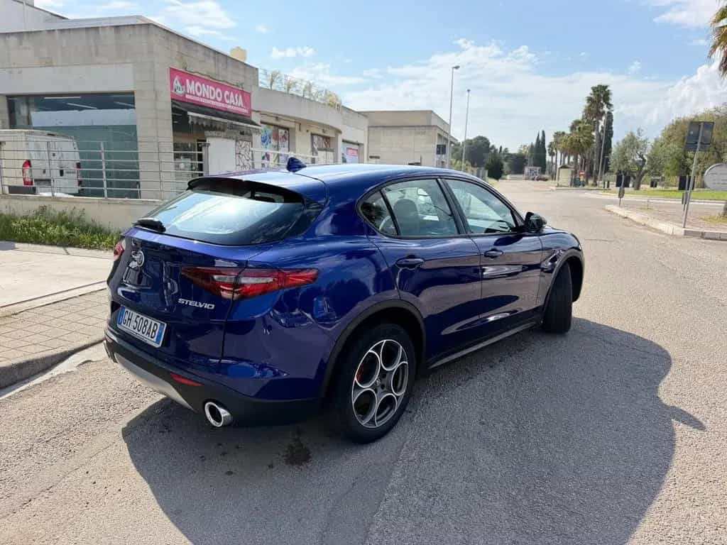Alfa Romeo Stelvio 2.2 Turbodiesel 190 CV AT8 RW 04/2021-photo-3