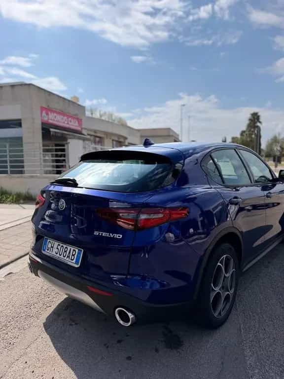 Alfa Romeo Stelvio 2.2 Turbodiesel 190 CV AT8 RW 04/2021-photo-4