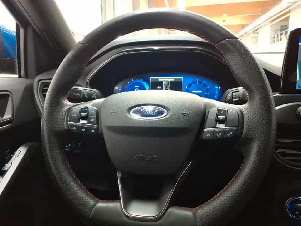 Ford Focus Turnier 1.0 EcoBoost Hybrid 01/2022-photo-14