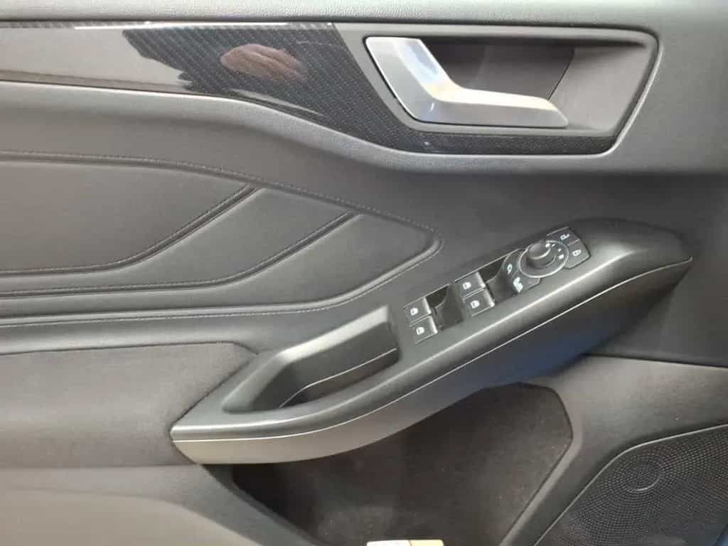 Ford Focus Turnier 1.0 EcoBoost Hybrid 01/2022-photo-3