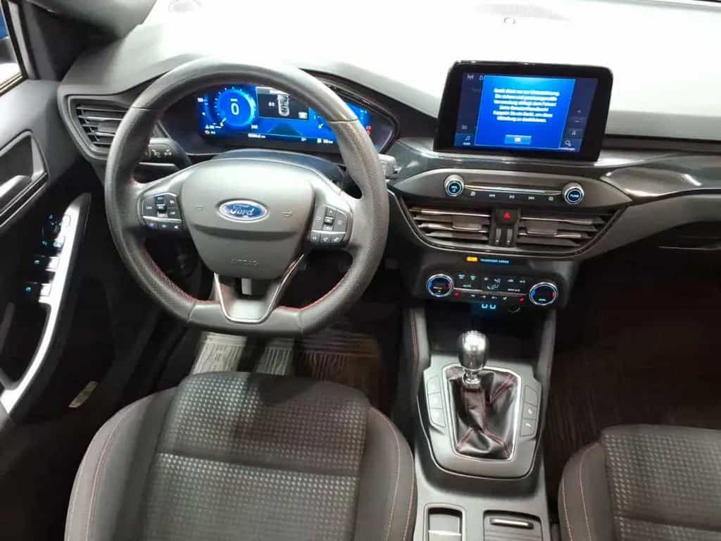 Ford Focus Turnier 1.0 EcoBoost Hybrid 01/2022-photo-4