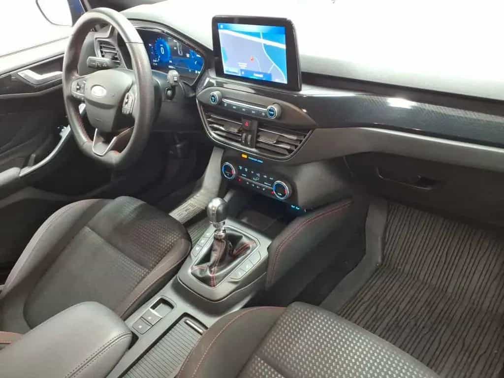 Ford Focus Turnier 1.0 EcoBoost Hybrid 01/2022-photo-9