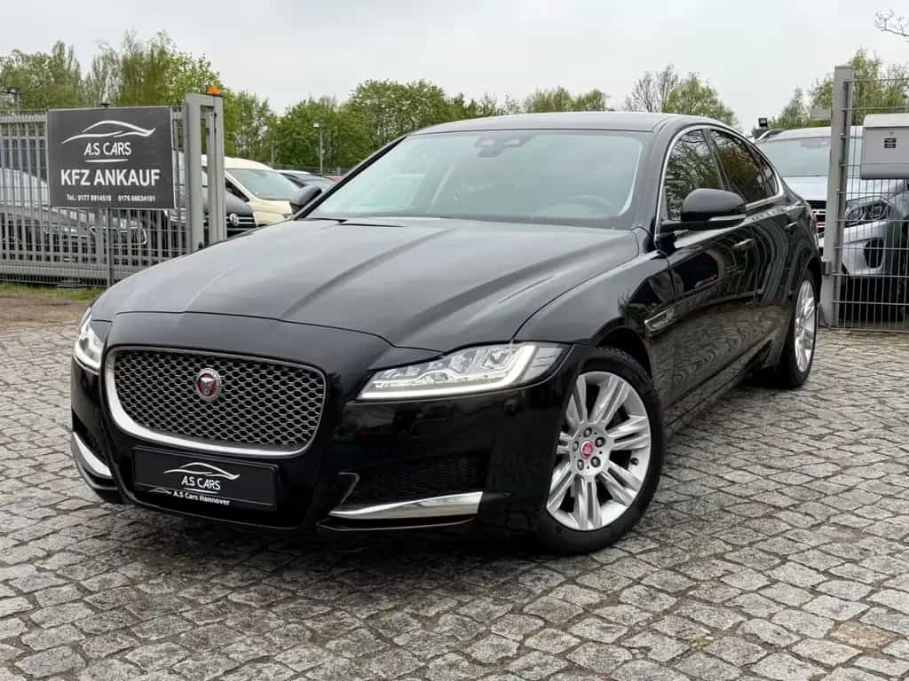Jaguar XF Pure 25d*AWD*Leder*Alu*Kam*Navi* 05/2019-photo-0