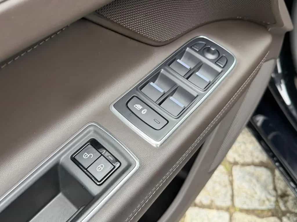 Jaguar XF Pure 25d*AWD*Leder*Alu*Kam*Navi* 05/2019-photo-9