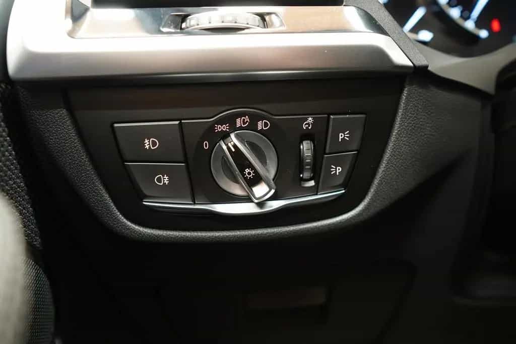 BMW X3 xDrive20d Aut. "Advantage" LED*LEDER*SITZH 09/2021-photo-26