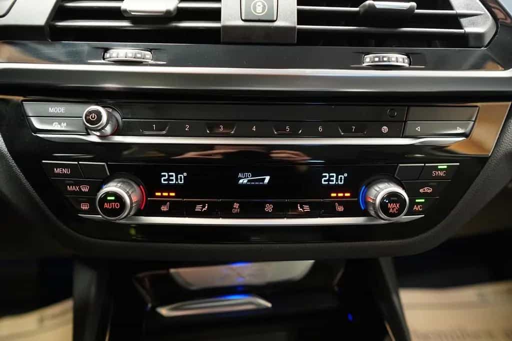 BMW X3 xDrive20d Aut. "Advantage" LED*LEDER*SITZH 09/2021-photo-31