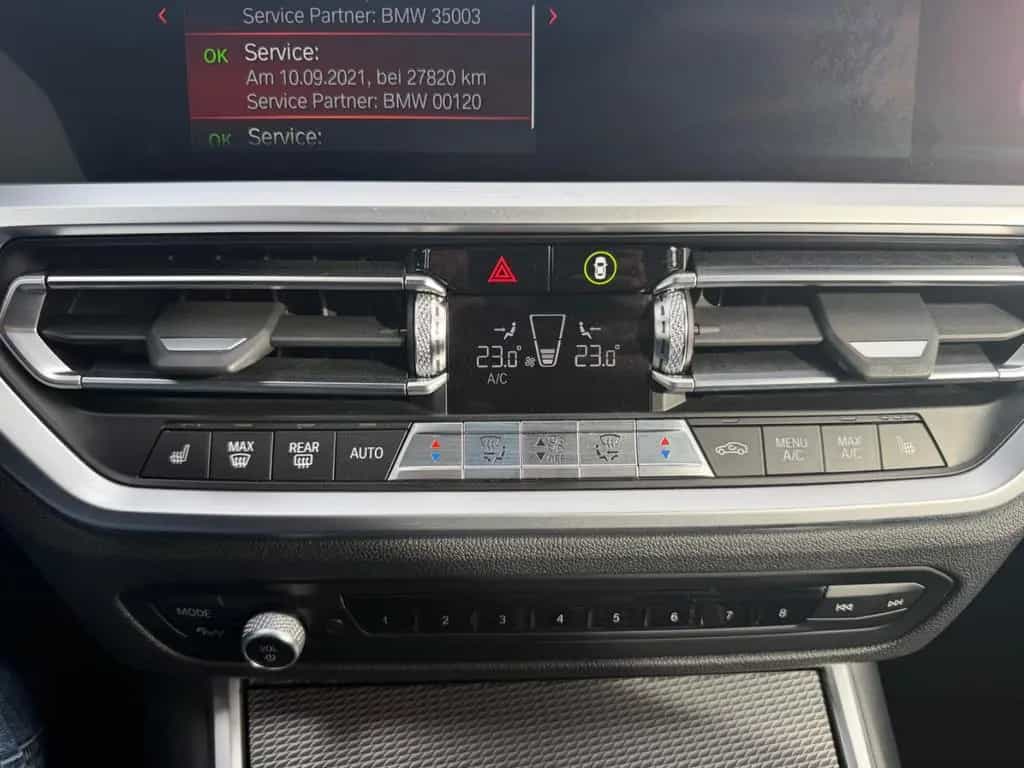 BMW 3 Series 320 i xDrive M Sport Lim. LEDER KAMERA DRIVING 10/2019-photo-33