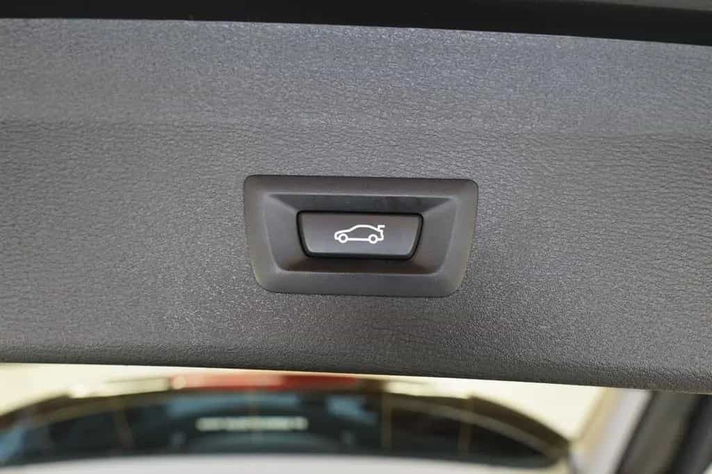BMW X1 sDrive18i DKG Advantage "AHK*LED*SITZH*TEM 01/2018-photo-17