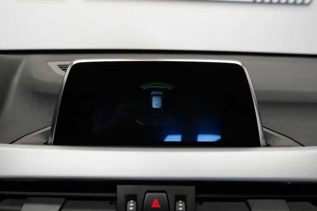 BMW X1 sDrive18i DKG Advantage "AHK*LED*SITZH*TEM 01/2018-photo-27