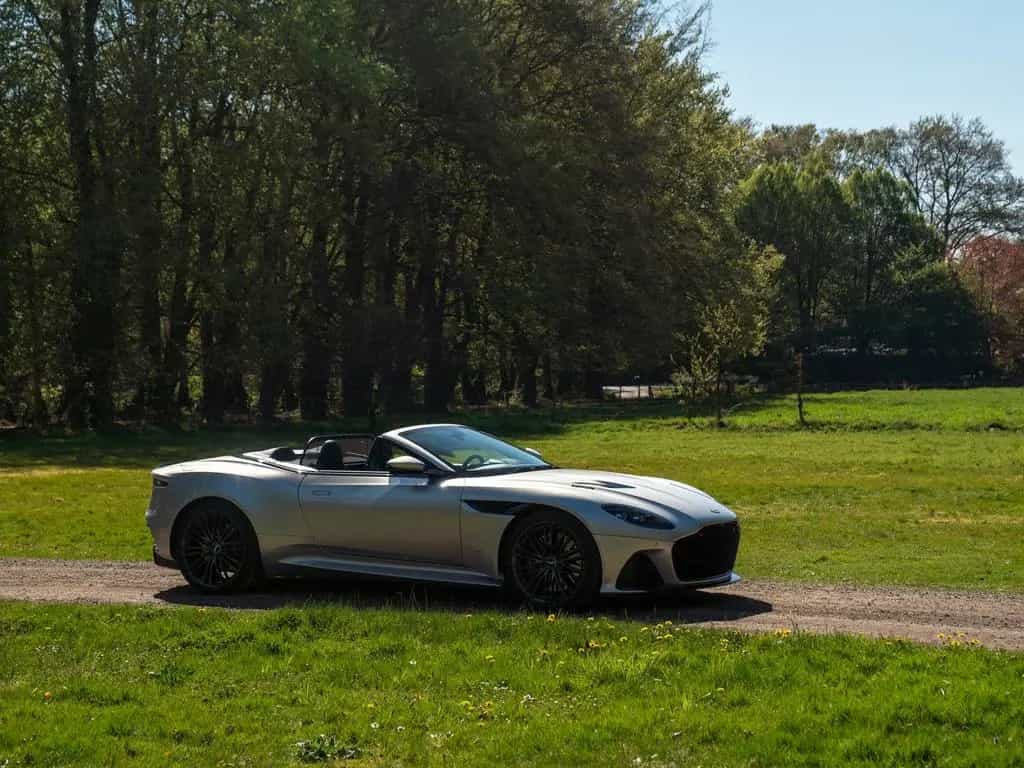 Aston Martin DBS Volante 5.2 V12 Superleggera | Carbon Pack | 07/2020-photo-15