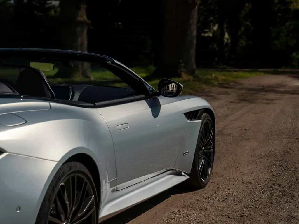 Aston Martin DBS Volante 5.2 V12 Superleggera | Carbon Pack | 07/2020-photo-43