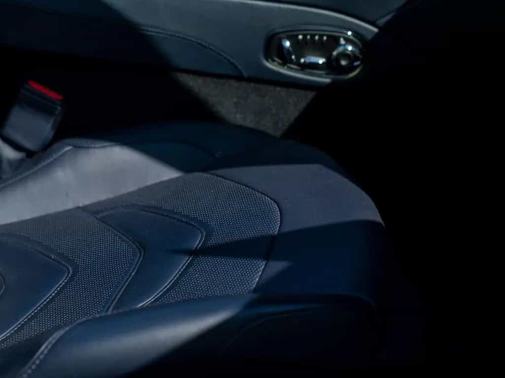 Aston Martin DBS Volante 5.2 V12 Superleggera | Carbon Pack | 07/2020-photo-47