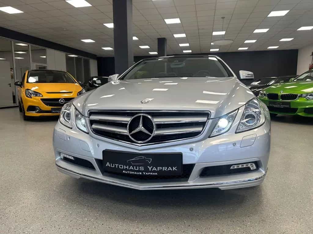 Mercedes-Benz E-Class 200 Cabrio CGI|52.842km|AHK|Aircap|Leder|Navi 10/2010-photo-5
