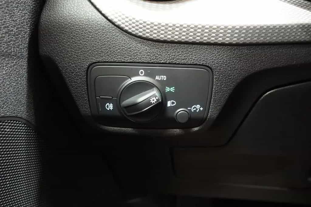 Audi Q2 35 2.0 TDI "LED*DAB*R-KAM*SITZH" 02/2023-photo-25