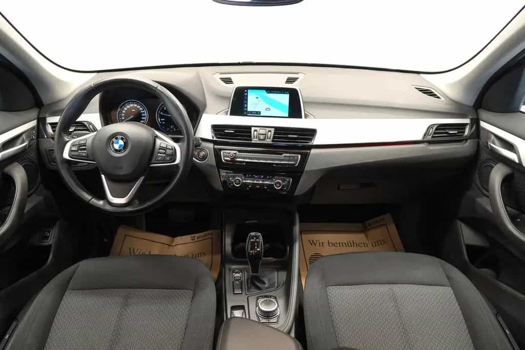 BMW X1 sDrive18i Aut. "Advantage" LED*SITZH*NAVI 12/2018-photo-21