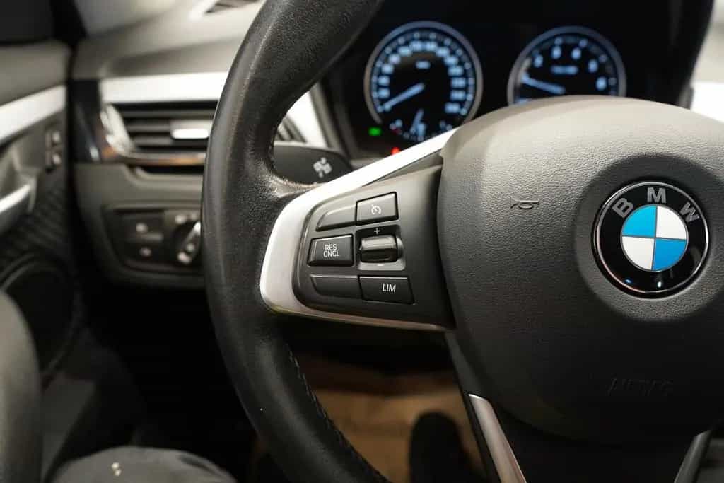 BMW X1 sDrive18i Aut. "Advantage" LED*SITZH*NAVI 12/2018-photo-23