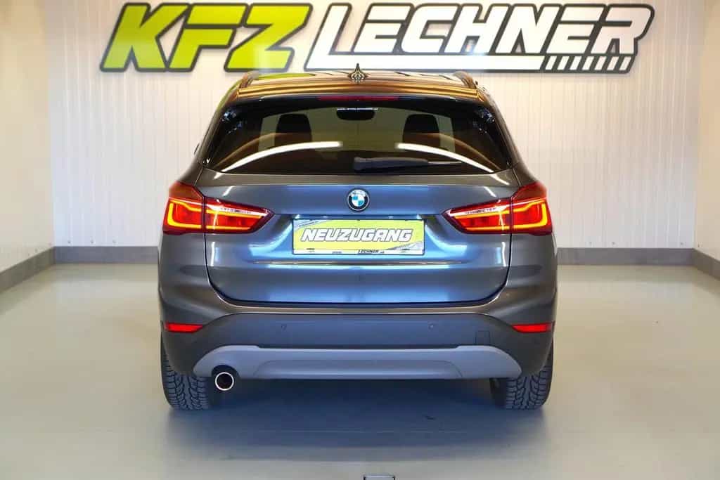 BMW X1 sDrive18i Aut. "Advantage" LED*SITZH*NAVI 12/2018-photo-4