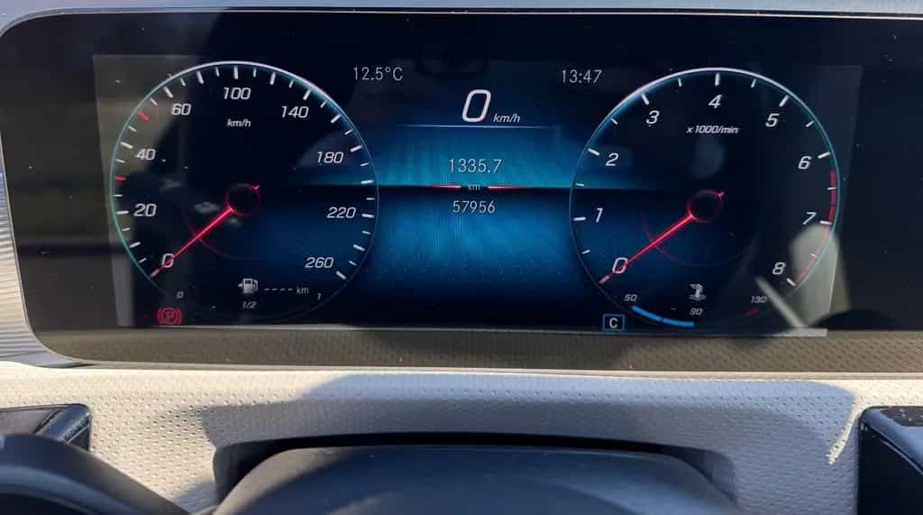 Mercedes-Benz CLA-Class 200 04/2021-photo-9