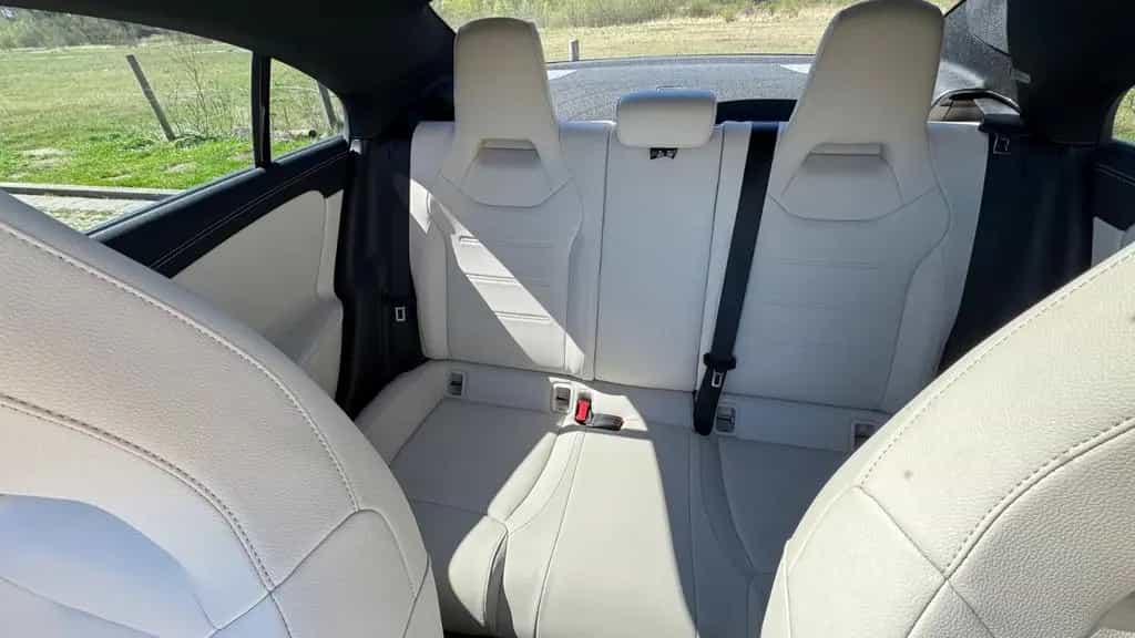 Mercedes-Benz CLA-Class 200 04/2021-photo-11