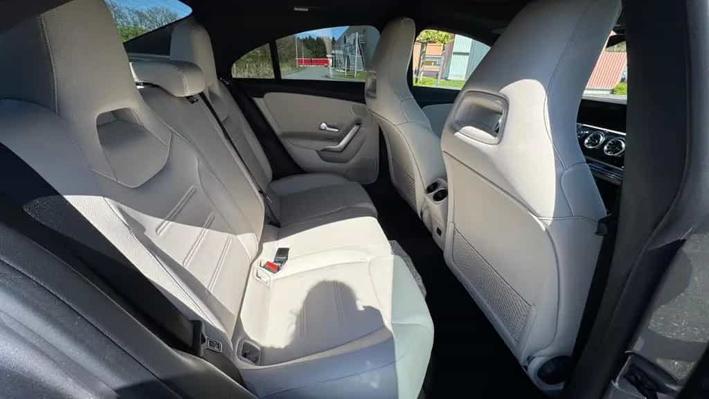 Mercedes-Benz CLA-Class 200 04/2021-photo-5