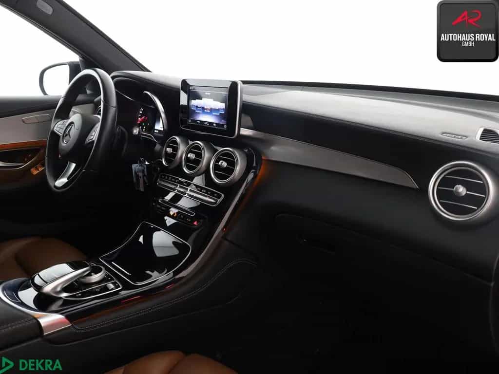 Mercedes-Benz GLC-Class 4M AMG NIGHT PANORAMA,BURMESTER,KAMERA 01/2018-photo-10
