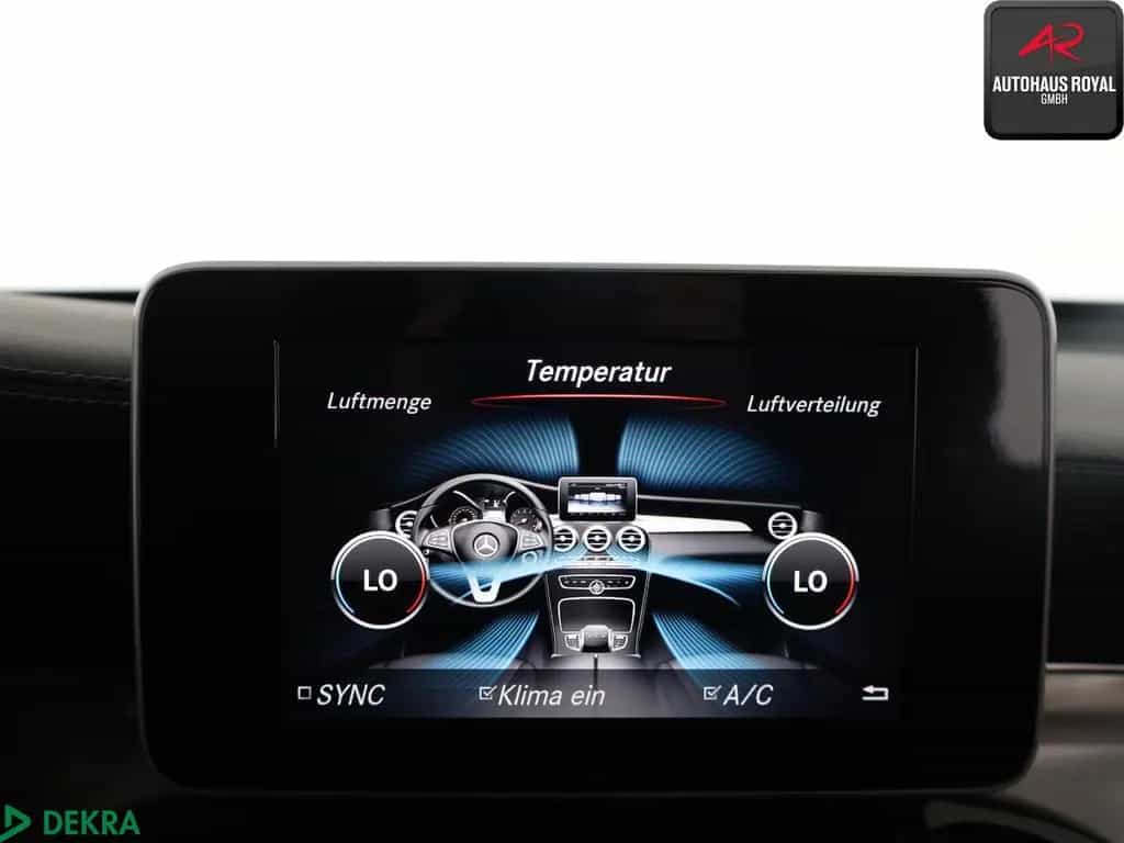 Mercedes-Benz GLC-Class 4M AMG NIGHT PANORAMA,BURMESTER,KAMERA 01/2018-photo-16