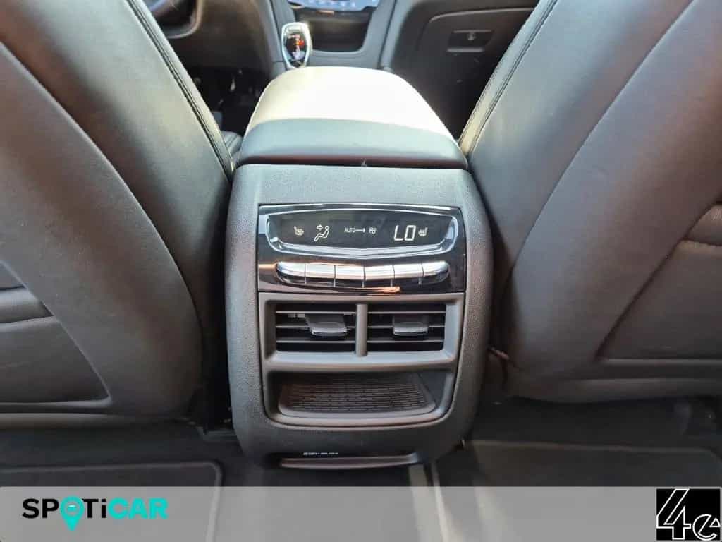 Cadillac XT5 Platinum AWD 01/2019-photo-18