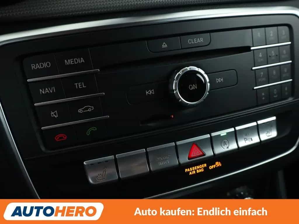 Mercedes-Benz CLA-Class 220 Shooting Brake 4Matic Urban Aut.*LED* 01/2017-photo-24