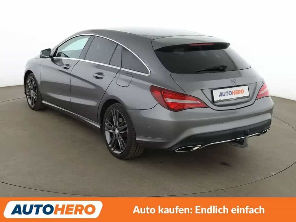 Mercedes-Benz CLA-Class 220 Shooting Brake 4Matic Urban Aut.*LED* 01/2017-photo-3