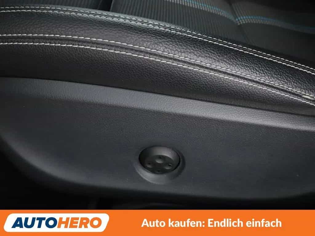 Mercedes-Benz CLA-Class 220 Shooting Brake 4Matic Urban Aut.*LED* 01/2017-photo-30