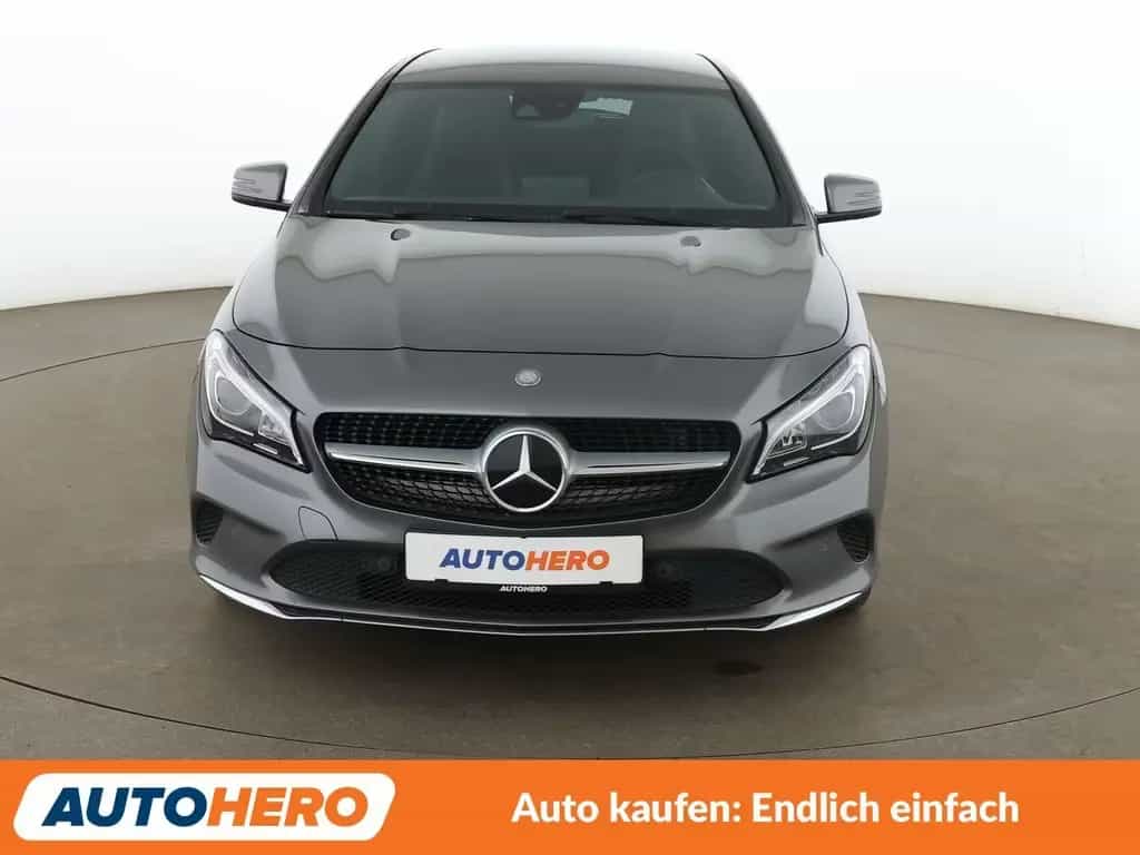 Mercedes-Benz CLA-Class 220 Shooting Brake 4Matic Urban Aut.*LED* 01/2017-photo-8