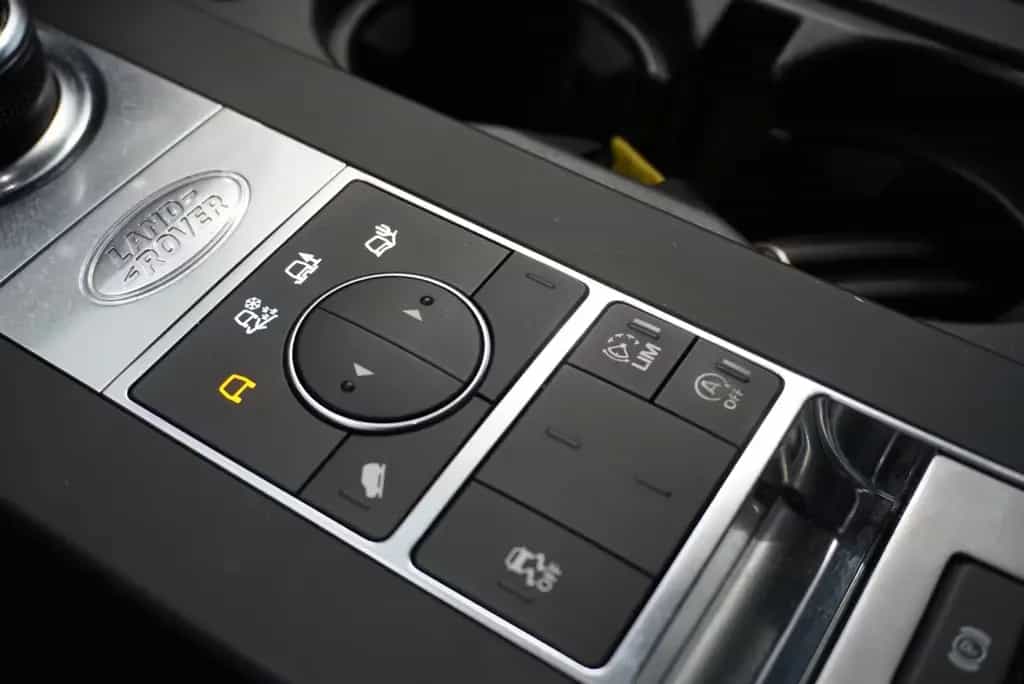 Land Rover Discovery 5 2,0 TD4 4WD AUT. S *Org. KM!* 04/2019-photo-18