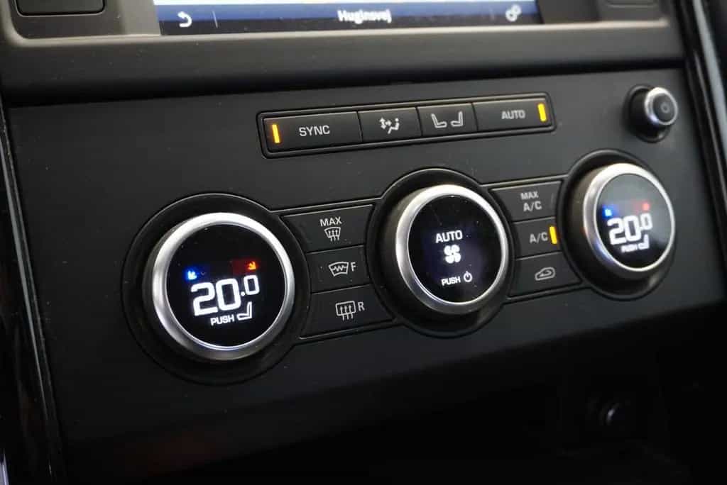 Land Rover Discovery 5 2,0 TD4 4WD AUT. S *Org. KM!* 04/2019-photo-20
