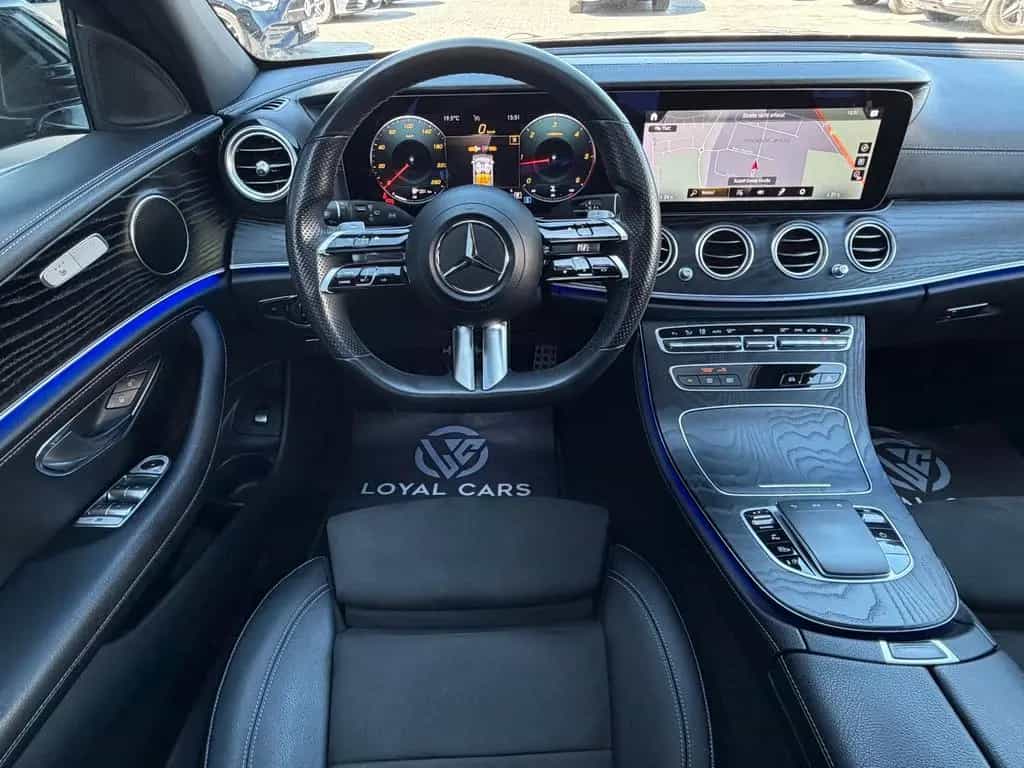 Mercedes-Benz E-Class d T 4M*AMG*SB-DACH*AHK*LED*KAMERA*Wides 11/2020-photo-12
