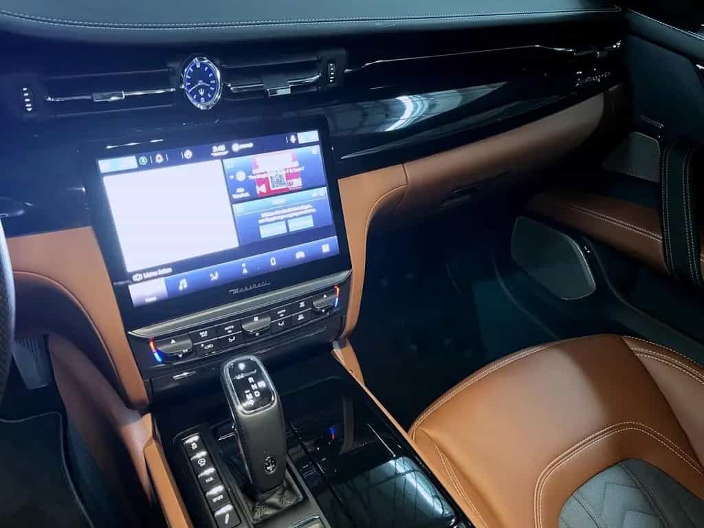 Maserati Quattroporte GT 10/2022-photo-12
